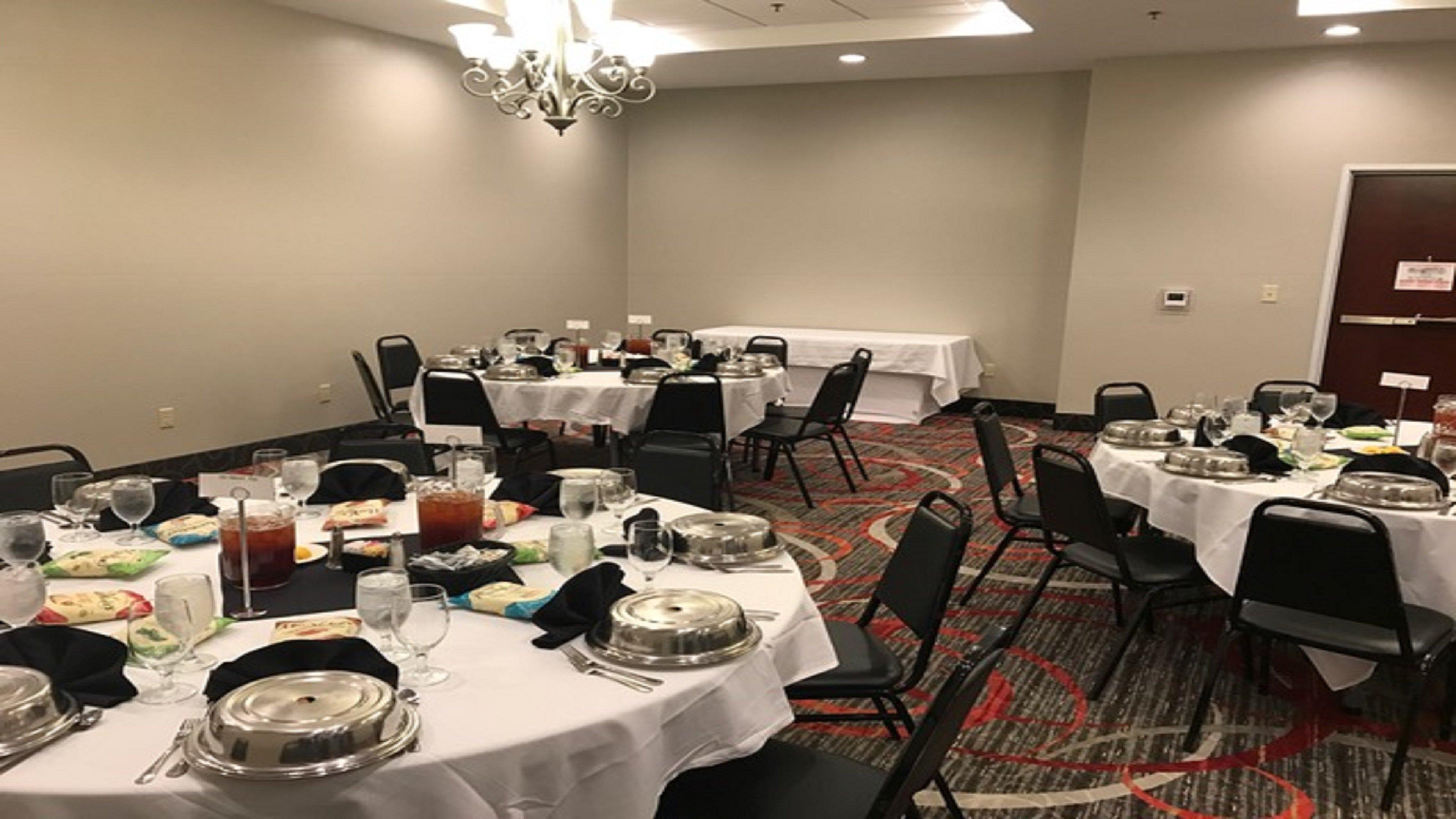 Holiday Inn Lafayette North By Ihg Екстериор снимка